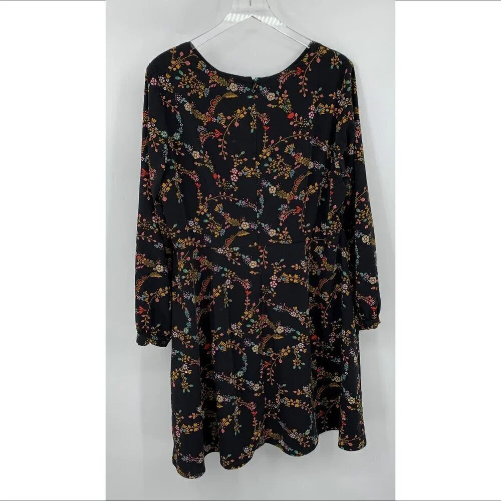 Loft Plus shift dress black dark floral stretch long sleeve flower garland 18